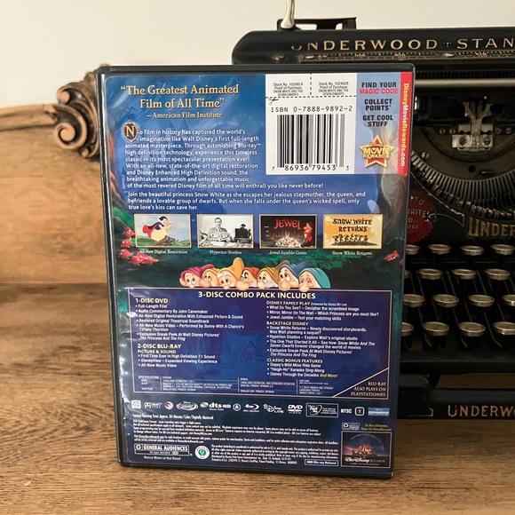 Walt Disney "Snow White and the Seven Dwarfs" Diamond Edition DVD - Picture 2 of 4